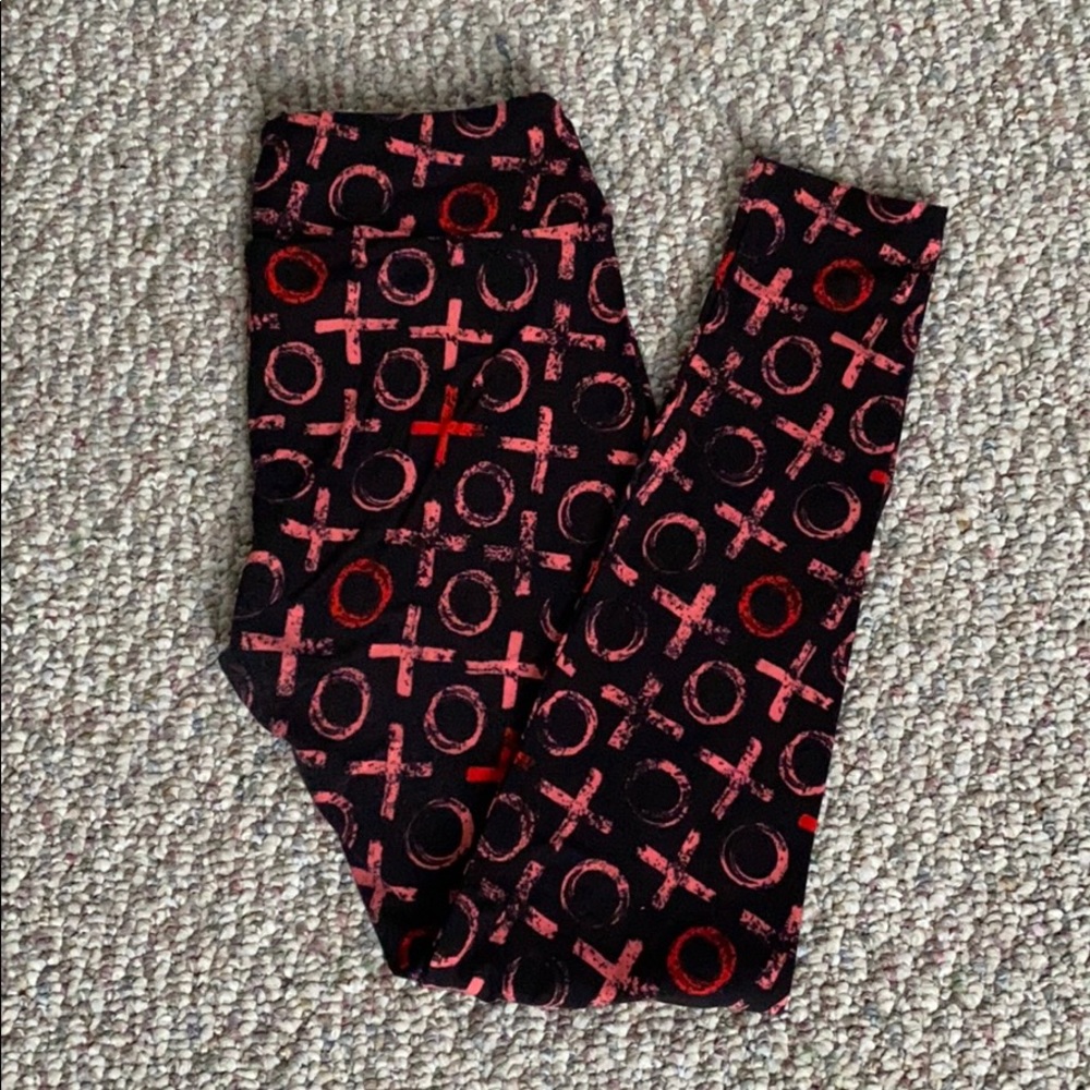 LuLaRoe Valentine’s Day Leggings